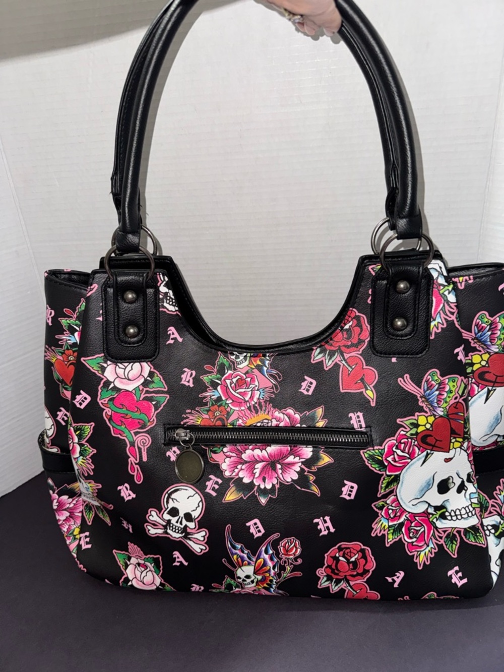 Ed Hardy Black Floral Skull Tote Bag - Pink Accents BNWT - Picture 4 of 11